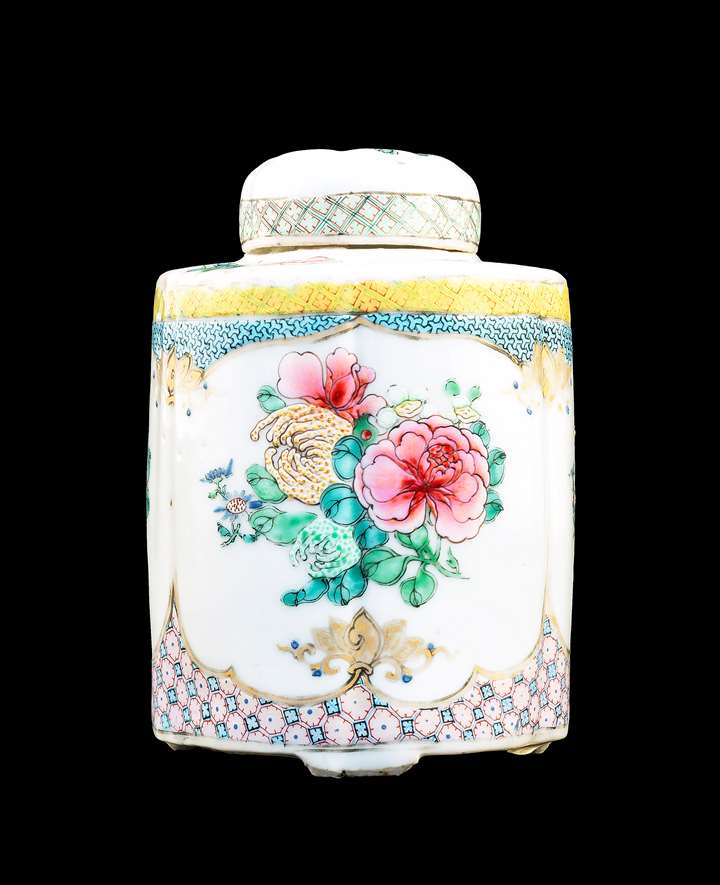 Chinese porcelain famille rose teacaddy form the Martin Hurst collection